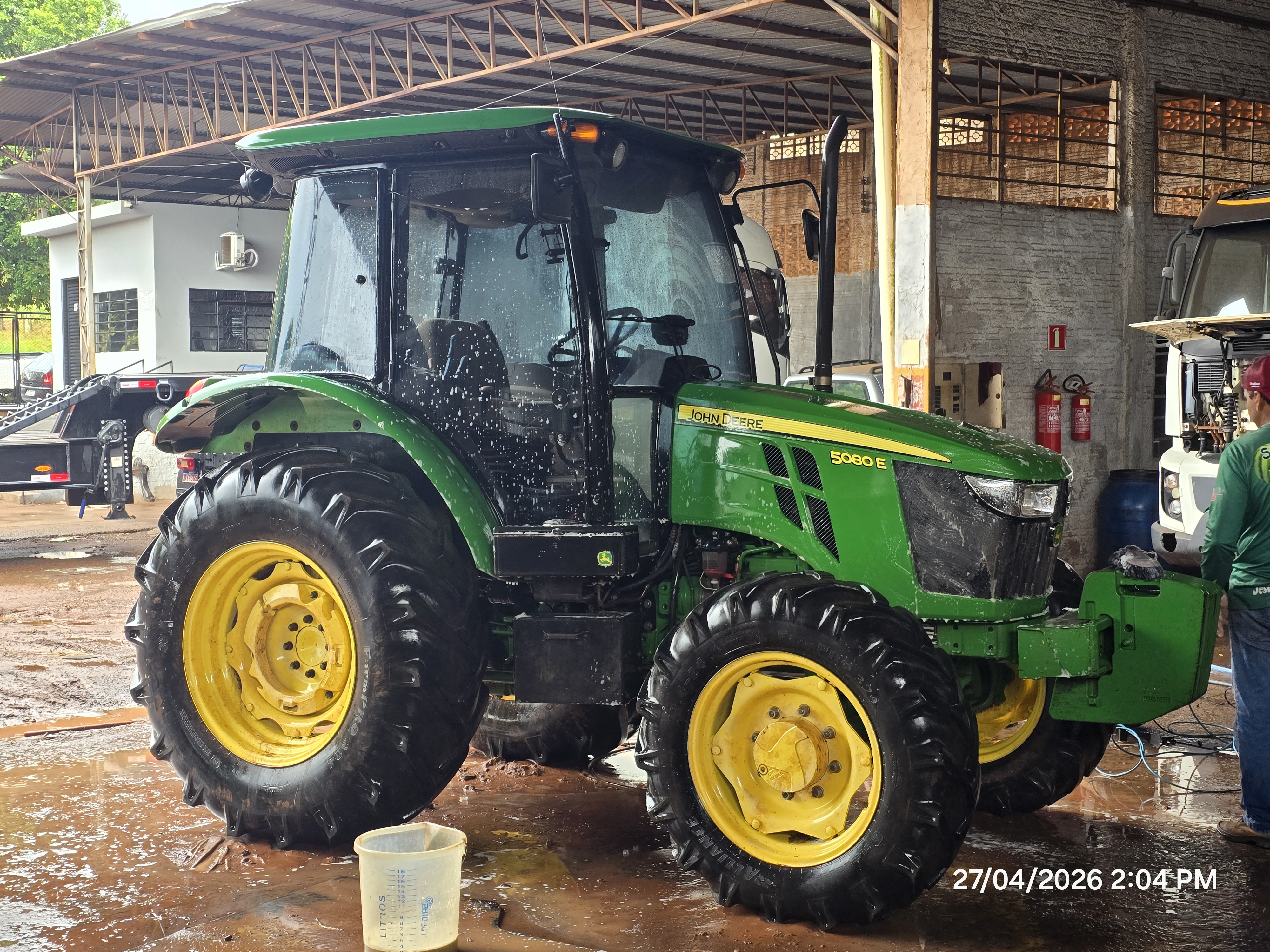 John Deere 5080E